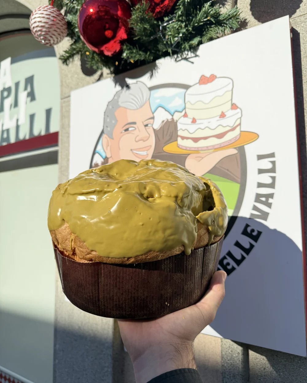 Panettone al pistacchio con glassa al pistacchio — Cremeria delle Valli, Zogno